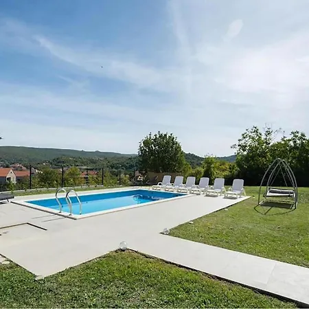 Stunning In With Wifi * Trilj