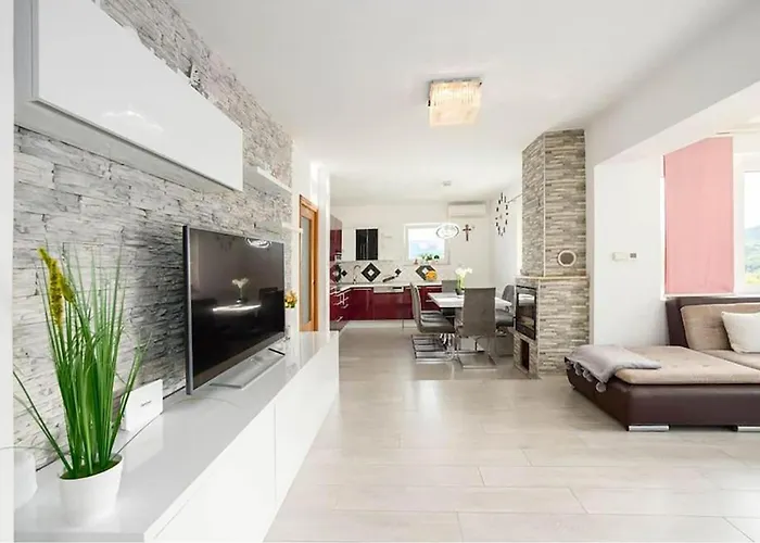 Semesterbostad Stunning In With Wifi